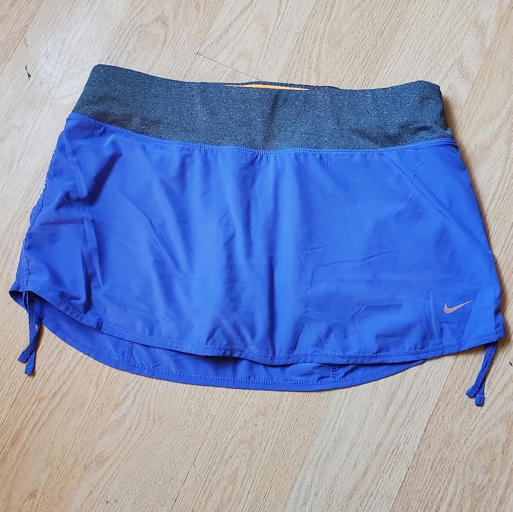 Woman's Dri-Fit Althetic Nike Skort, Size M.